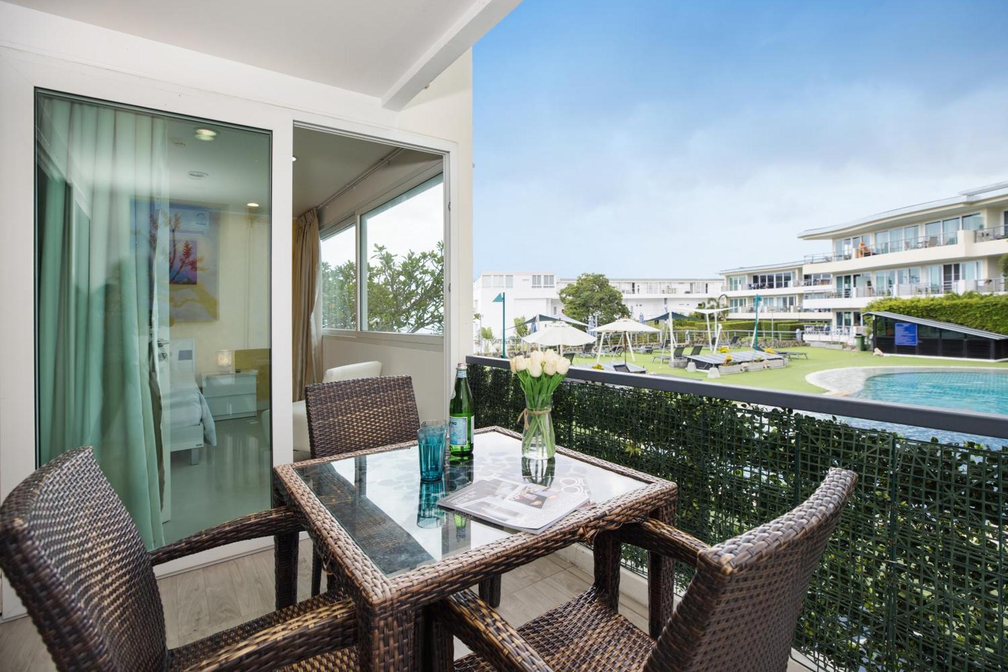 Woodbridge Property At Karon Butterfly Ban Karon ภายนอก รูปภาพ